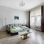 Appartement Relaxing Feeling In Area Budapest